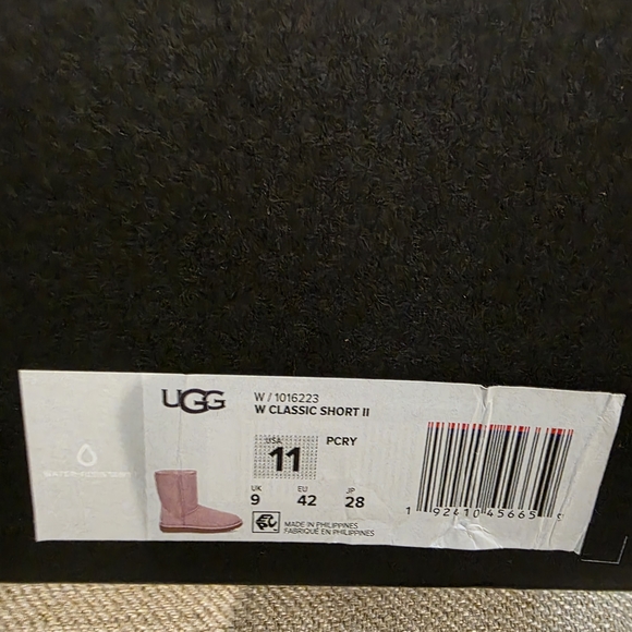 UGG Classic Short II Pink Winter Boots - Picture 8 of 8